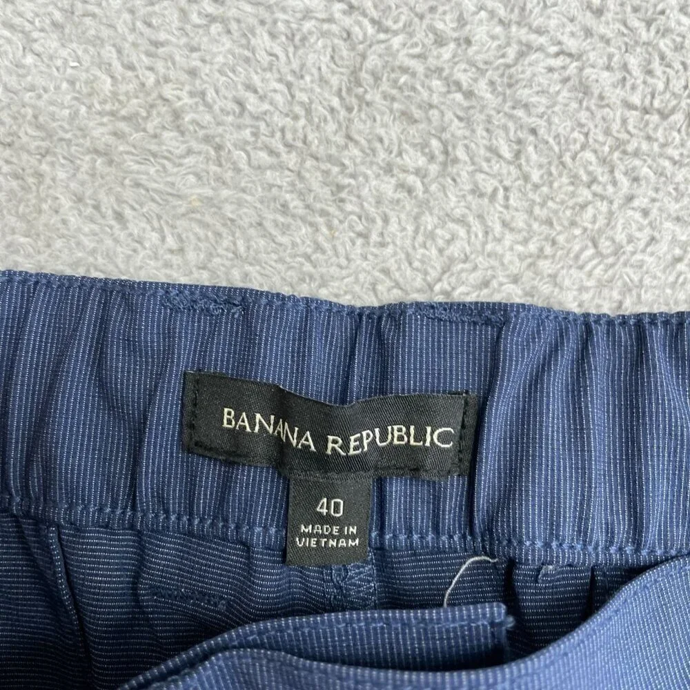 NWOT Banana Republic Men's Size 40 Navy Blue Shorts